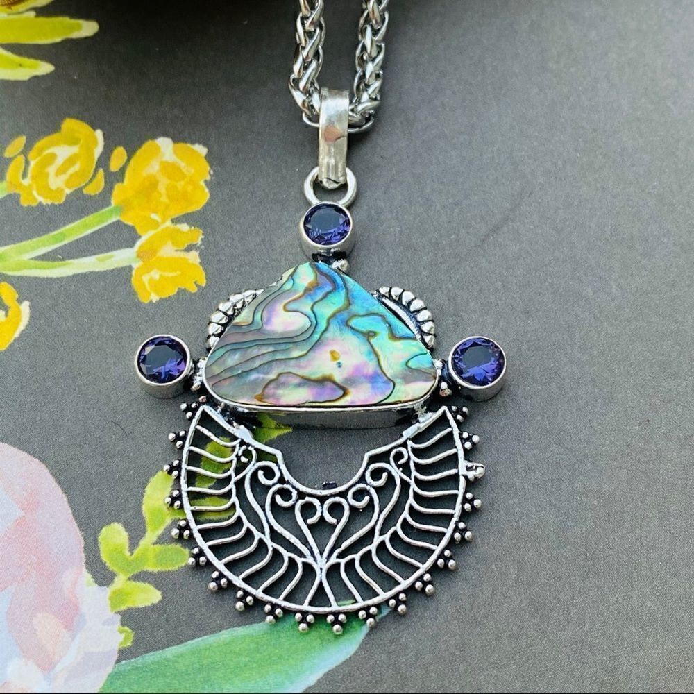 Abalone Shell & Amethyst Wheat Chain Necklace - Picture 2 of 4